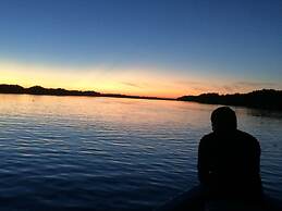 Puerto Barillas Marina & Lodge