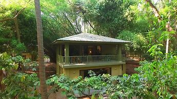 Puerto Barillas Marina & Lodge