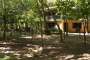 Puerto Barillas Marina & Lodge