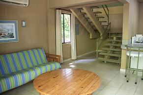 Puerto Barillas Marina & Lodge