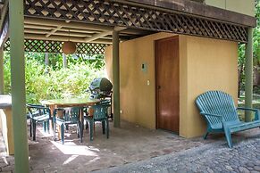 Puerto Barillas Marina & Lodge