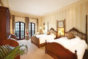 Rocks Hotel