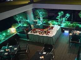 Best Western Plus Maple Leaf