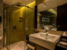 Best Western Plus Maple Leaf