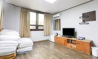 Manhattan Hotel