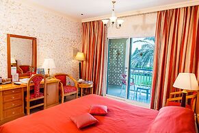 Sharjah Carlton Hotel