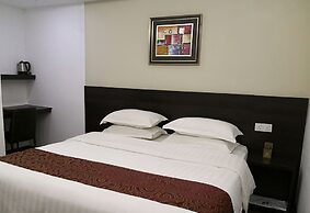 J Suites Hotel