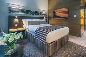 Ayla Bawadi Hotel & Mall