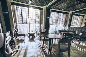 Ayla Bawadi Hotel & Mall