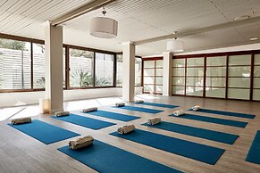 Rouge Hotel International