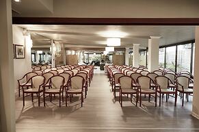 Rouge Hotel International