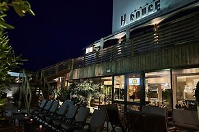 Rouge Hotel International