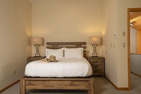 The Mountain Top Inn & Resort