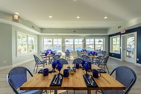 Marker 8 Hotel & Marina