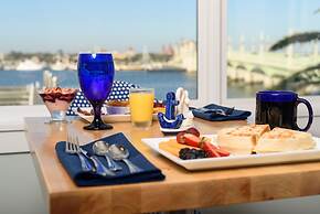 Marker 8 Hotel & Marina