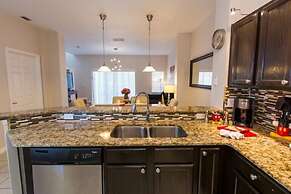 Encantada Resort by Home 2U