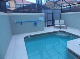 Paradise Palms by Home 2U