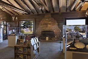 Bright Angel Lodge – Inside the Park