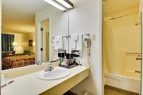 Windcrest Inn and Suites