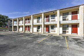 Windcrest Inn and Suites