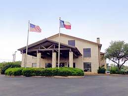 Windcrest Inn and Suites