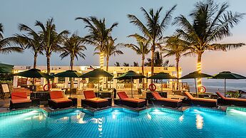 Ngwe Saung Yacht Club & Resort