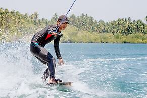 Ngwe Saung Yacht Club & Resort