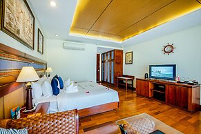 Ngwe Saung Yacht Club & Resort