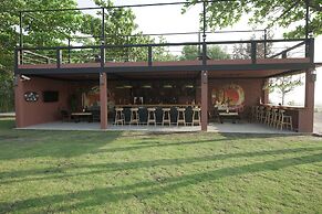 Ngwe Saung Yacht Club & Resort