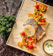 Ngwe Saung Yacht Club & Resort