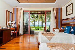 Ngwe Saung Yacht Club & Resort