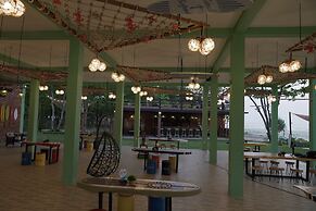 Ngwe Saung Yacht Club & Resort