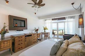 Iguana Crossing Boutique Hotel