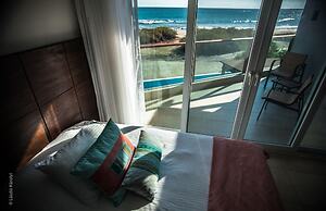 Iguana Crossing Boutique Hotel