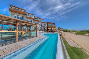 Iguana Crossing Boutique Hotel