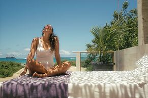 Iguana Crossing Boutique Hotel