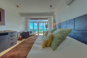 Iguana Crossing Boutique Hotel