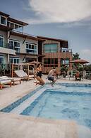 Iguana Crossing Boutique Hotel