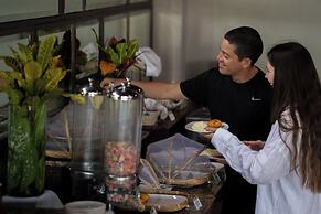 Iguana Crossing Boutique Hotel