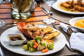 Iguana Crossing Boutique Hotel