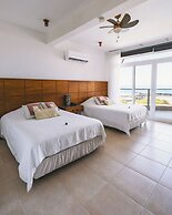 Iguana Crossing Boutique Hotel