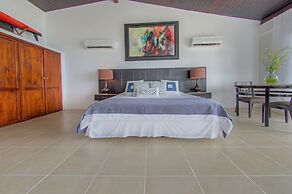 Iguana Crossing Boutique Hotel