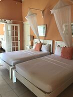 Sugarapple Inn