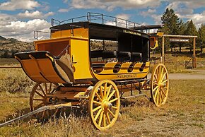 Roosevelt Lodge & Cabins - Inside the Park