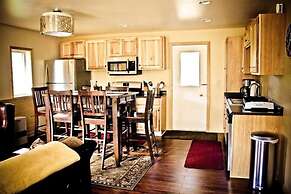 McKinley Creekside Cabins