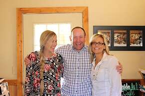 McKinley Creekside Cabins