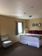 McKinley Creekside Cabins