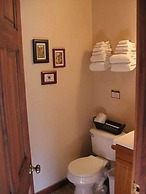 McKinley Creekside Cabins