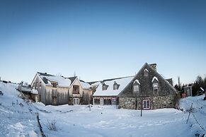 Auberge Le P'tit Bonheur - Hostel