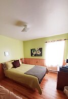 Auberge Le P'tit Bonheur - Hostel